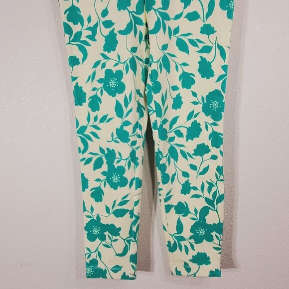 Time And Tru Womens XS Extra Small Stretch Fitted Capri Green Floral Print - Picture 7 of 7